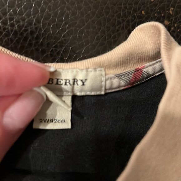 ❌Last Deal ❌Burberry long sleeve 100% authentic - Picture 7 of 10